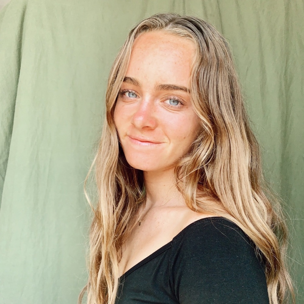 Meet your Posher, Chloe